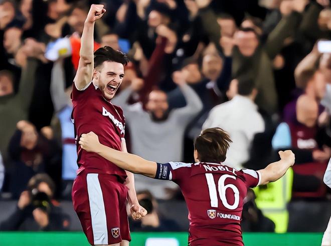 东体：海港本周一已经重新集结，加布里埃尔暂未参加合练